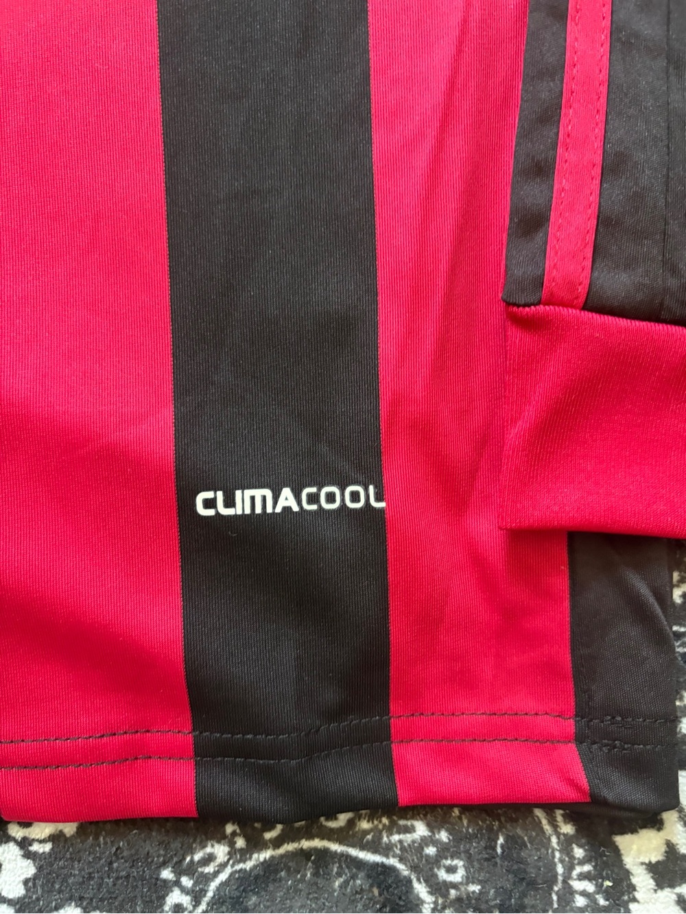 Ronaldinho #80 AC Milan 2009/10 Long Sleeve Jersey Retro - Men’s Sizes - Picture 7 of 8